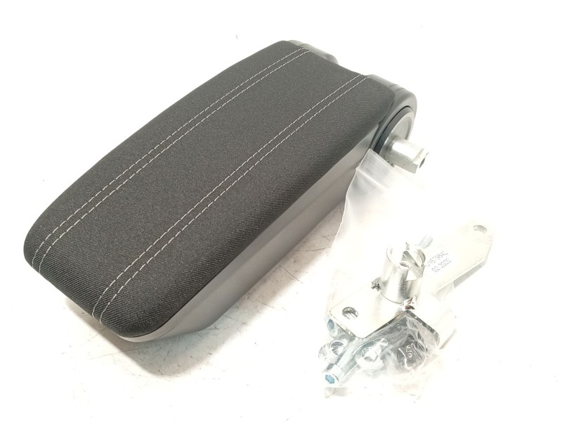 Recambio de apoyabrazos central para dacia sandero ii (b8_) 1.5 dci referencia OEM IAM 8201679842  