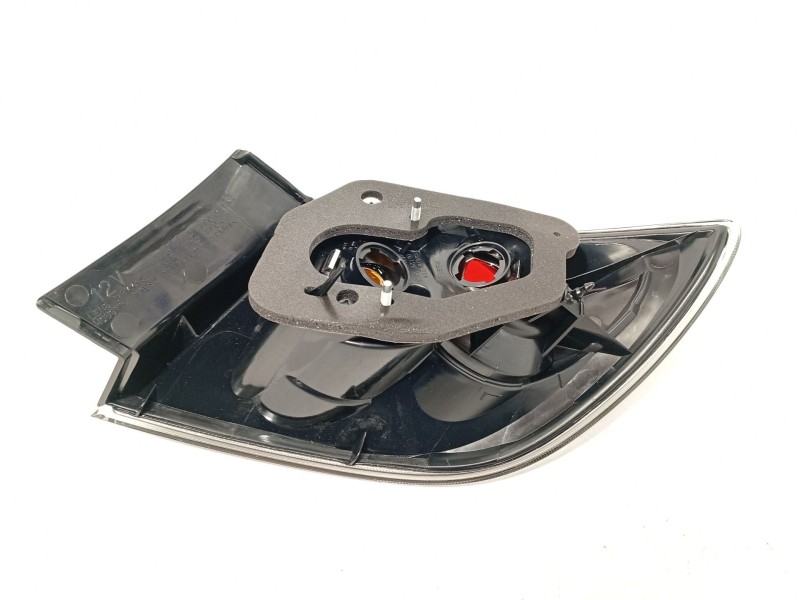 Recambio de piloto trasero izquierdo para mazda 3 (bk) 1.6 (bk14) referencia OEM IAM BP4L51180D  