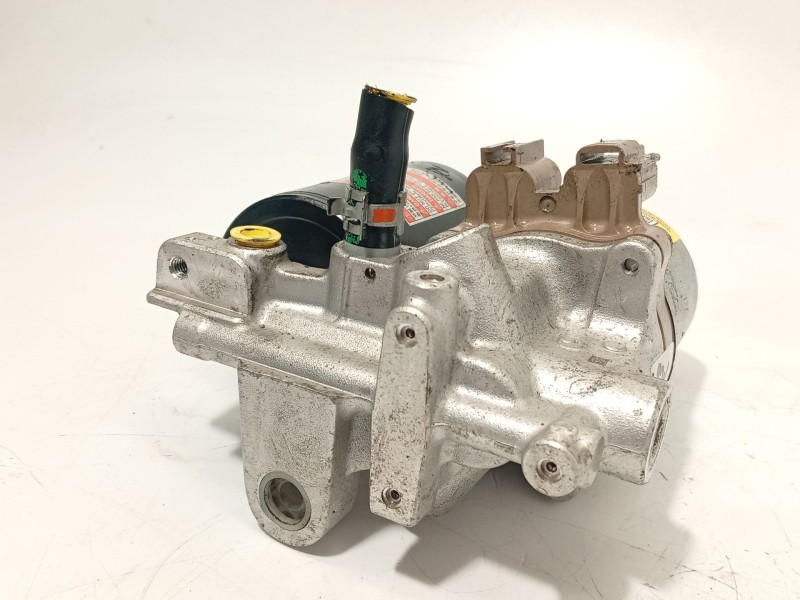 Recambio de servofreno para toyota auris hybrid active referencia OEM IAM 4707012010  