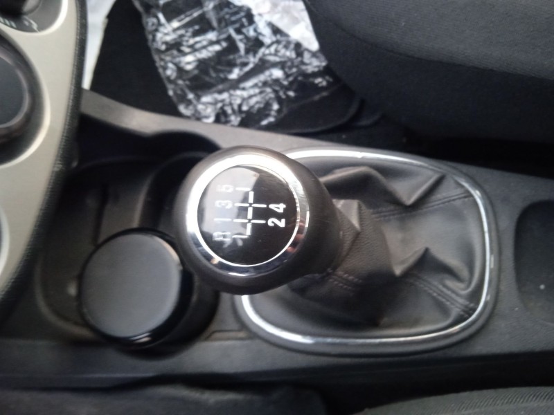 opel corsa d (s07) del año 2007