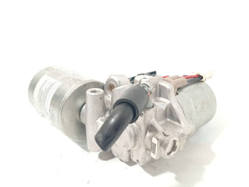 Recambio de servofreno para toyota c-hr hybrid advance referencia OEM IAM 4707047070  