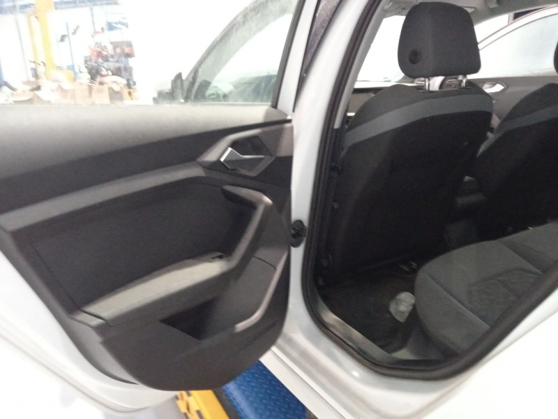 audi a1 sportback (gba) del año 2024