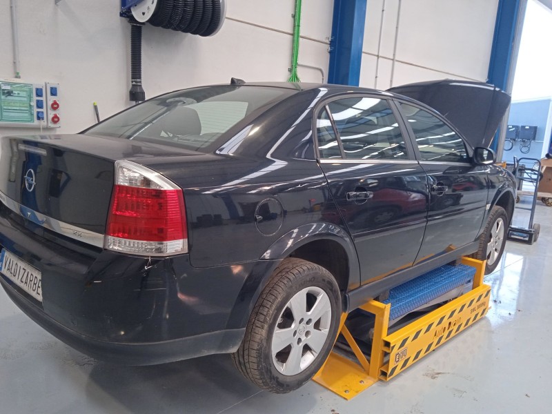 opel vectra c (z02) del año 2004