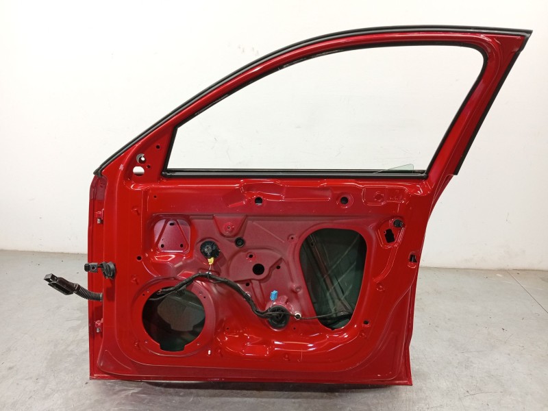 Recambio de puerta delantera derecha para audi a1 sportback (gba) 30 tfsi referencia OEM IAM 82G831052  