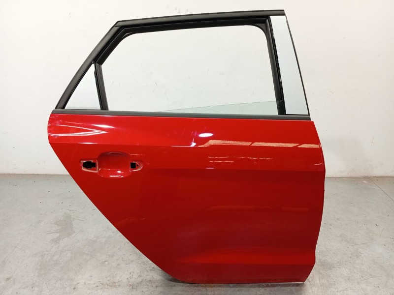 Recambio de puerta trasera derecha para audi a1 sportback (gba) 30 tfsi referencia OEM IAM 82G833052  