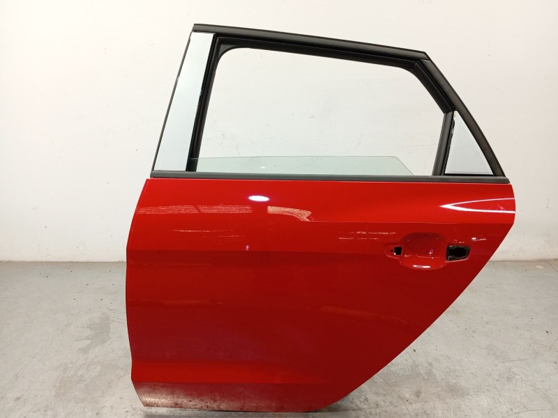 Recambio de puerta trasera izquierda para audi a1 sportback (gba) 30 tfsi referencia OEM IAM 82G833051  