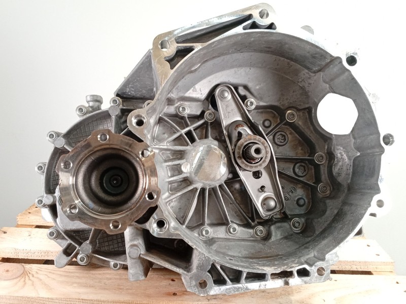 Recambio de caja cambios para audi a1 sportback (gba) 30 tfsi referencia OEM IAM VGR 0AJ300044D 