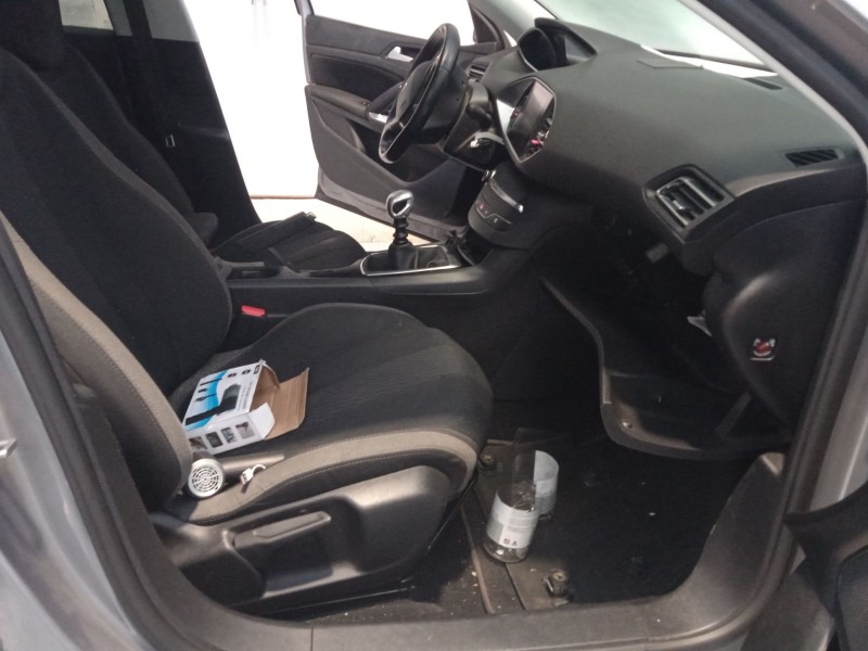 peugeot 308 ii (lb_, lp_, lw_, lh_, l3_) del año 2020