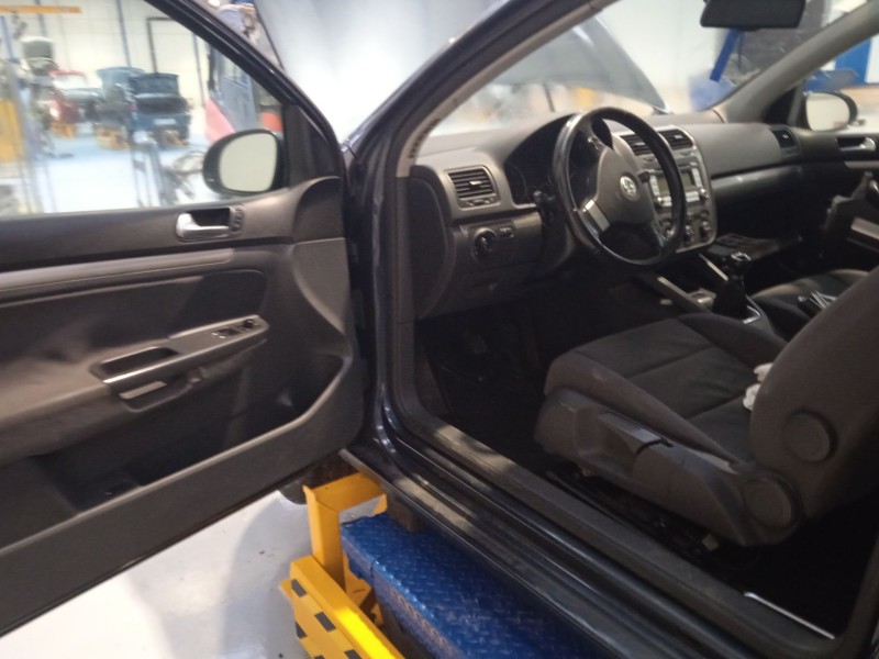 volkswagen golf v (1k1) del año 2007