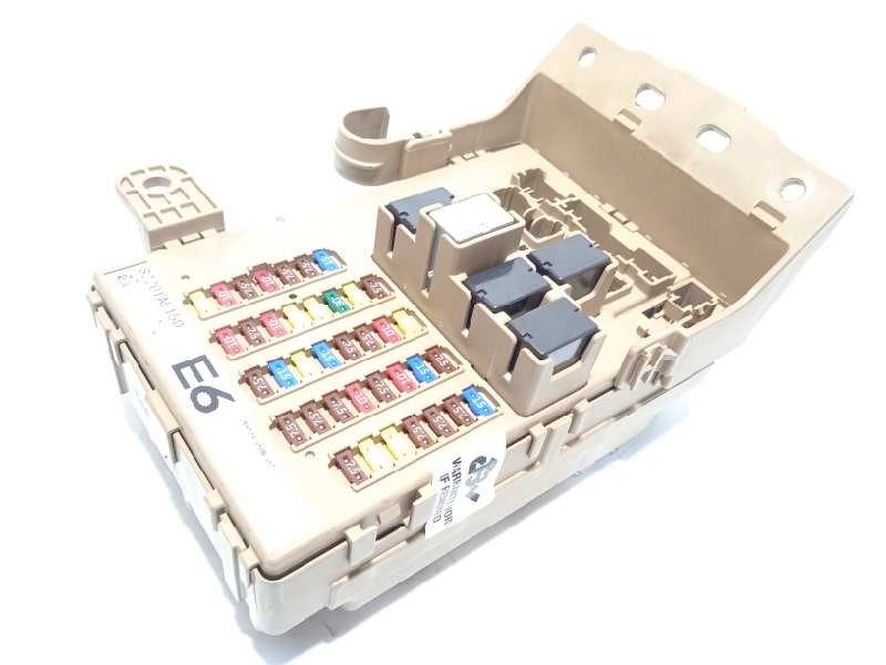 CAJA RELES / FUSIBLES 82201AL150 
