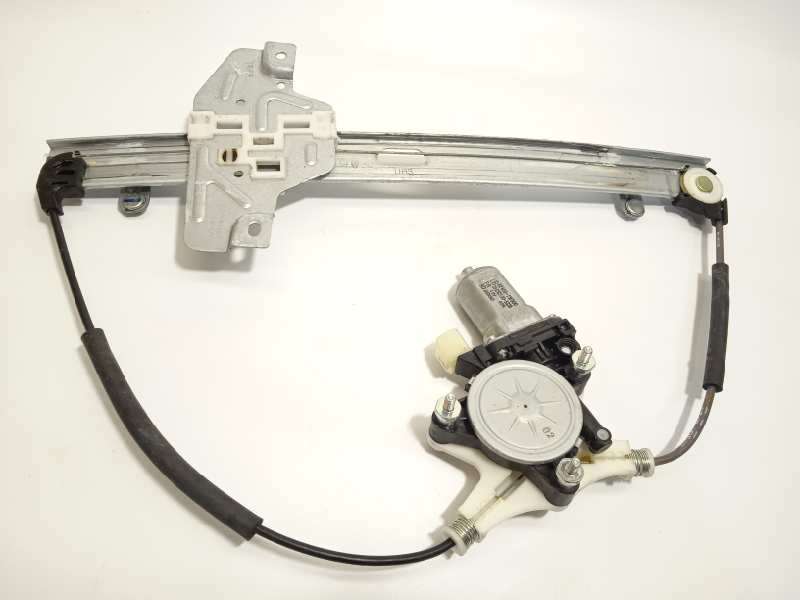 ELEVALUNAS DELANTERO DERECHO 824601W300 824601W000 824021W310