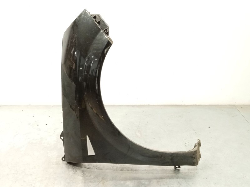 ALETA DELANTERA DERECHA 7701474853 8200020569 