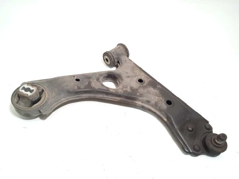 BRAZO SUSPENSION INFERIOR DELANTERO DERECHO 52049873 