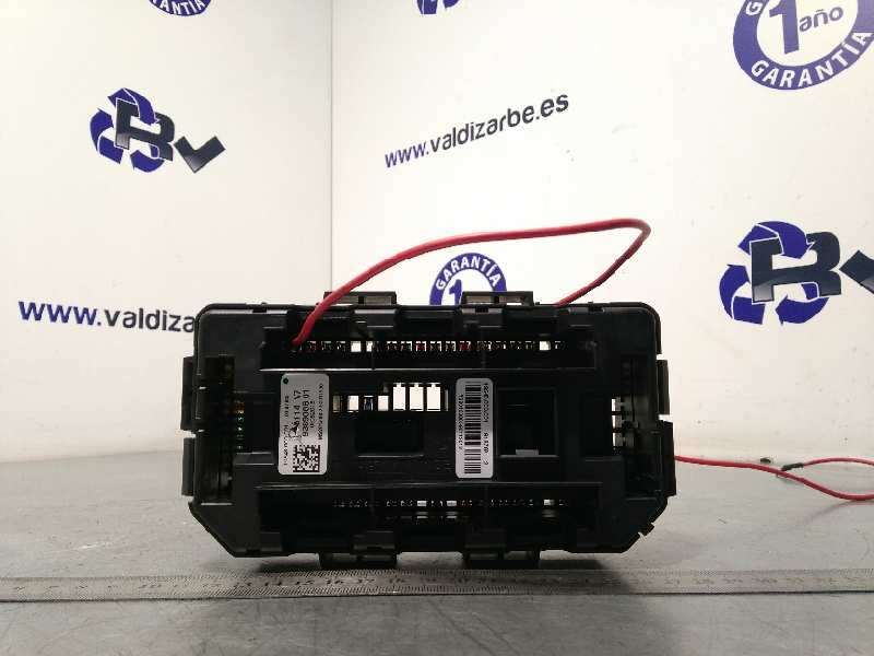 CAJA RELES / FUSIBLES 9389068 61149389068 