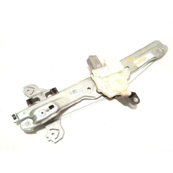 ELEVALUNAS DELANTERO DERECHO 807206317R 