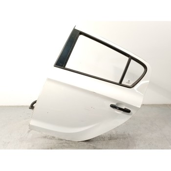 PUERTA TRASERA IZQUIERDA 770031J000 