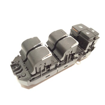 MANDO ELEVALUNAS DELANTERO IZQUIERDO 8404078030 