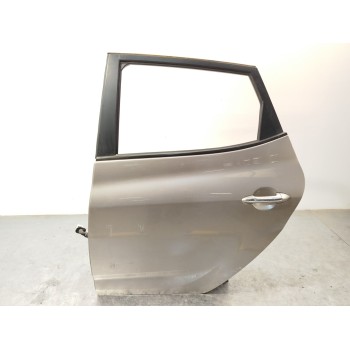 Recambio de puerta trasera izquierda para hyundai ix20 1.6 cat referencia OEM IAM 770031K000  