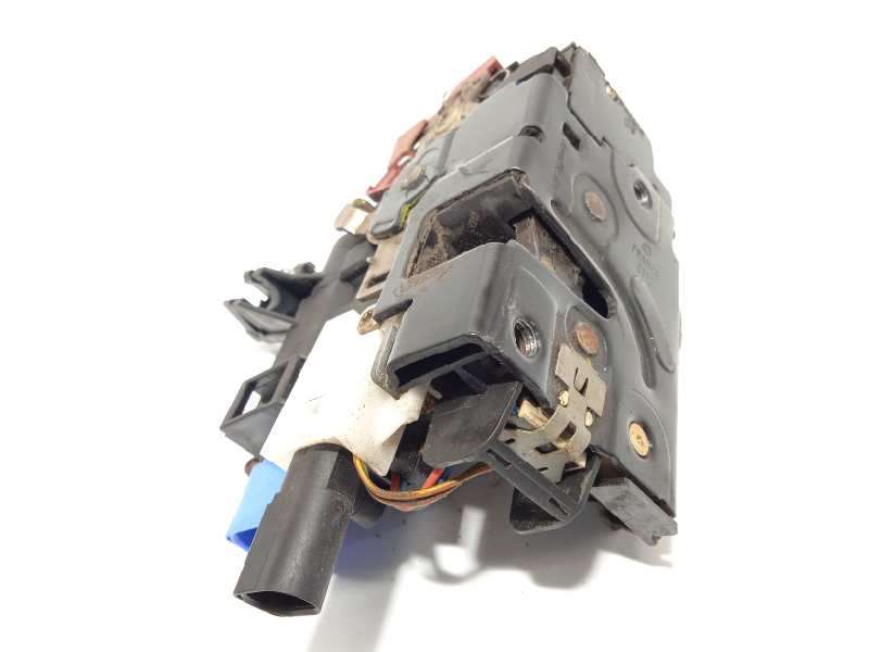 CERRADURA PUERTA DELANTERA DERECHA 3D1837016A 
