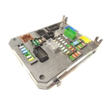 CAJA RELES / FUSIBLES 9665547580 1609295080 