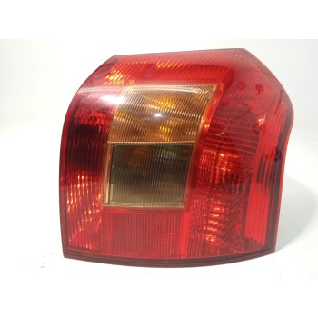 Recambio de piloto trasero derecho para toyota corolla (_e12_) 2.0 d-4d (cde120r_, cde120l_) referencia OEM IAM 8155102150  