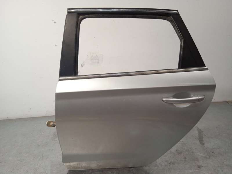 PUERTA TRASERA IZQUIERDA 77003G4000 