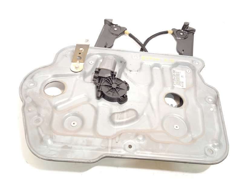 ELEVALUNAS DELANTERO DERECHO 80770JD00A 