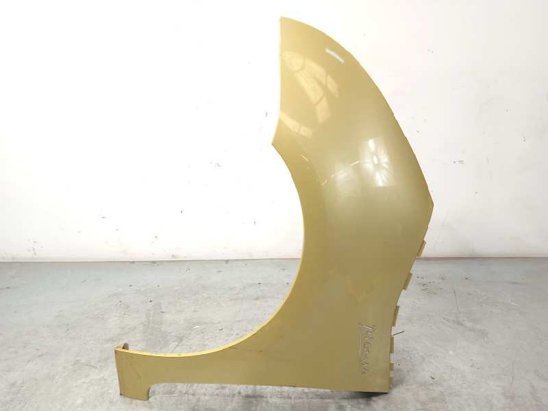 ALETA DELANTERA IZQUIERDA 7840V1 