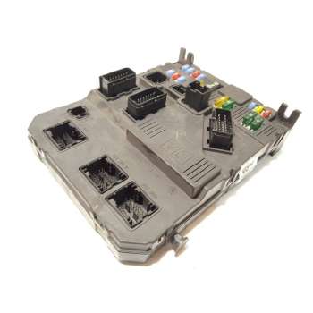 CAJA RELES / FUSIBLES 9662463480 6580FW 