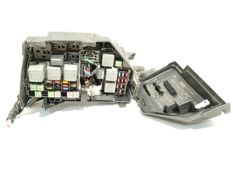 CAJA RELES / FUSIBLES 1501113 1385556 