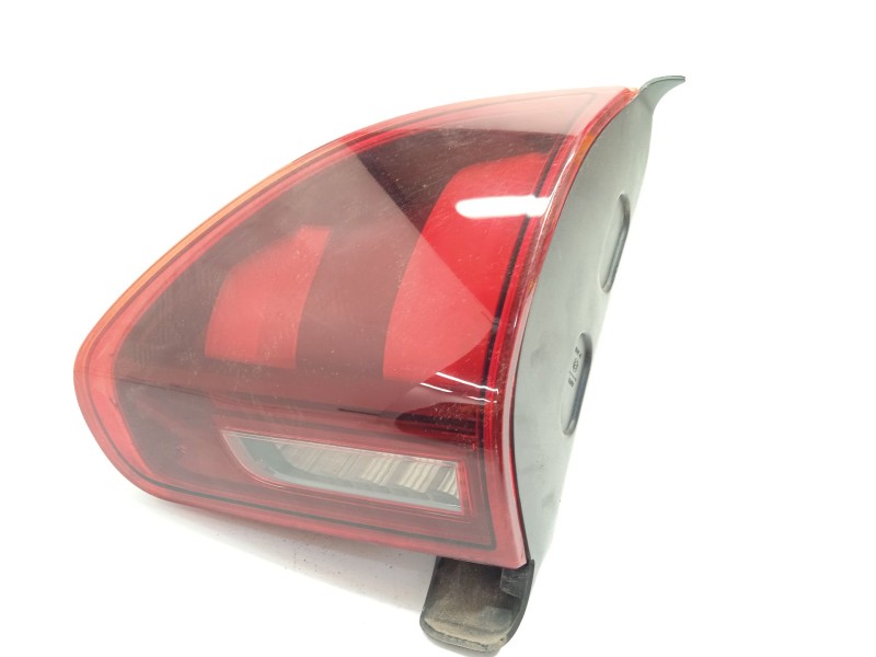 PILOTO TRASERO DERECHO INTERIOR 9814757280 