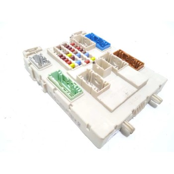 CAJA RELES / FUSIBLES 31453132 