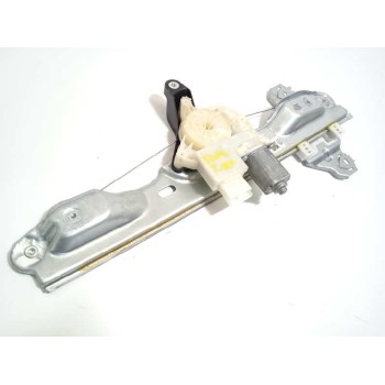 ELEVALUNAS TRASERO DERECHO 827203827R 