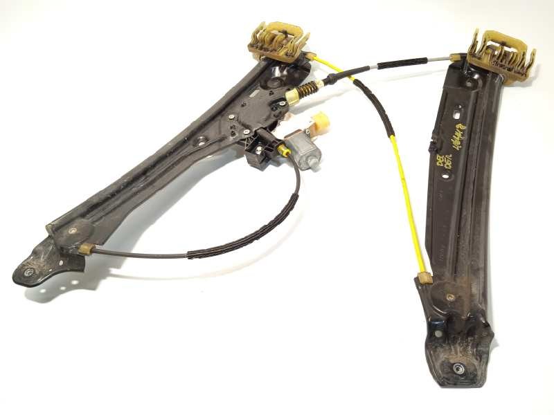 ELEVALUNAS DELANTERO DERECHO 7046032 0130822515 51337182106