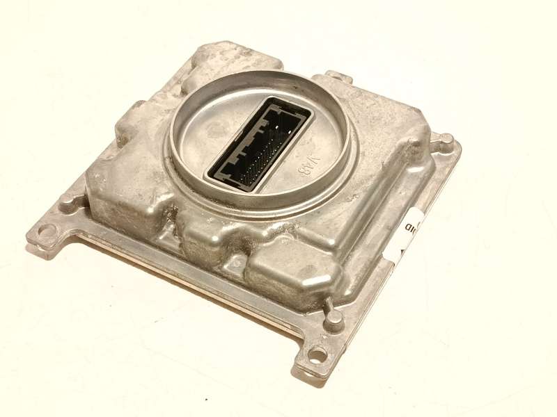 Recambio de centralita faros xenon para mazda mazda 3 sedan 2.5 e-skyactiv-g referencia OEM IAM BHRA67890  W003T37871 2