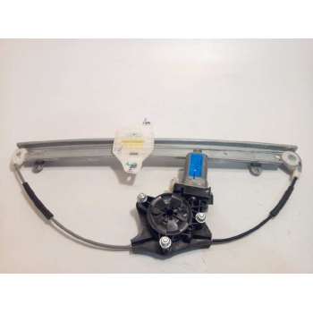 ELEVALUNAS DELANTERO DERECHO 82402B4110 82460B4000