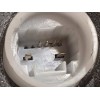 Recambio de cerradura puerta delantera derecha para toyota yaris 1.0 cat referencia OEM IAM 690300D540  