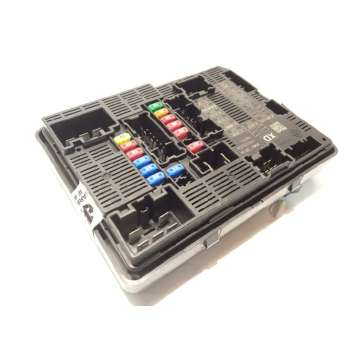 CAJA RELES / FUSIBLES 284B75RF0A 