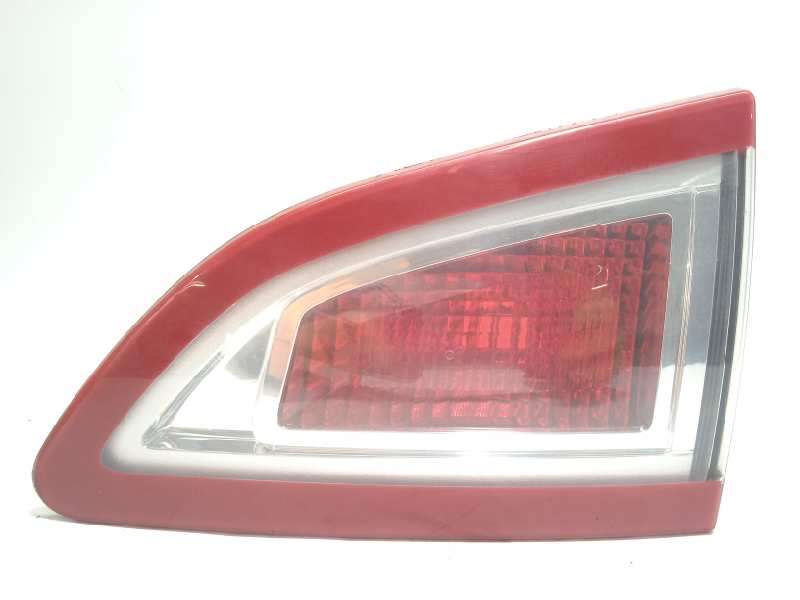 PILOTO TRASERO DERECHO INTERIOR 265500018R 