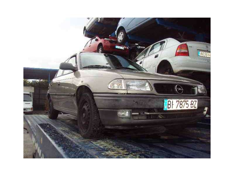 OPEL ASTRA F BERLINA
