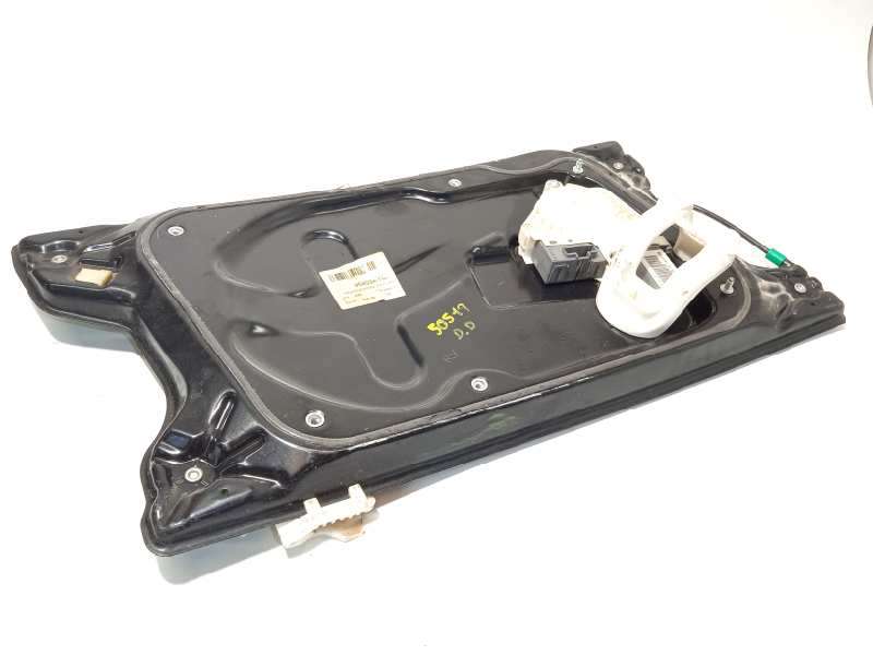 ELEVALUNAS DELANTERO DERECHO 7H2223200CC 