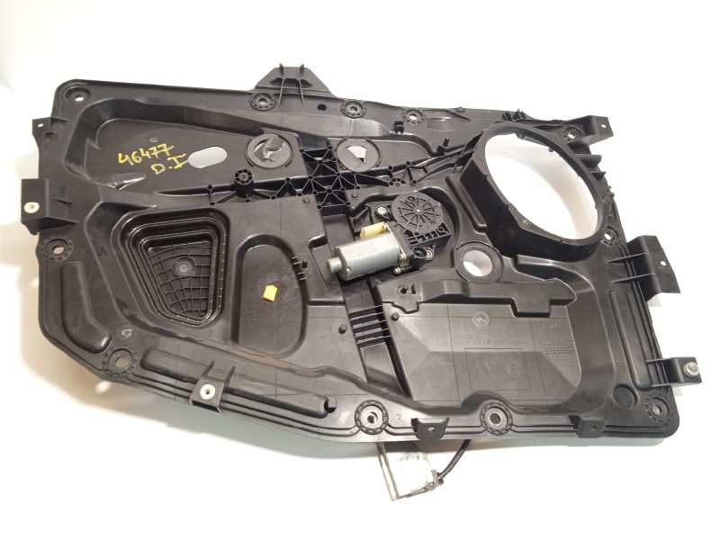 ELEVALUNAS DELANTERO IZQUIERDO 2S61A045H17A 