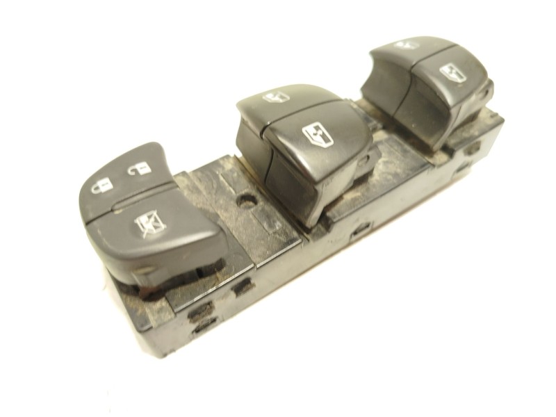 MANDO ELEVALUNAS DELANTERO IZQUIERDO 25401HV02B 