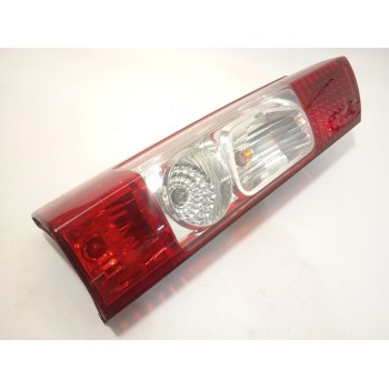 PILOTO TRASERO IZQUIERDO 1366452080 