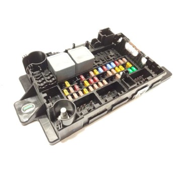 Recambio de caja reles / fusibles para land rover discovery sport (2019 - ...) 2.0 referencia OEM IAM M8D214A073BA LR144125 