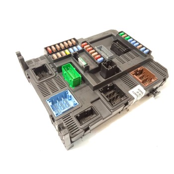 CAJA RELES / FUSIBLES 9807054180 