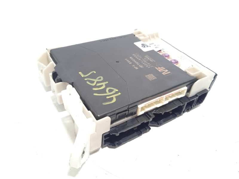 CAJA RELES / FUSIBLES 8922147550 2381003241