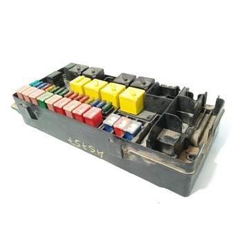 CAJA RELES / FUSIBLES YQE000300 