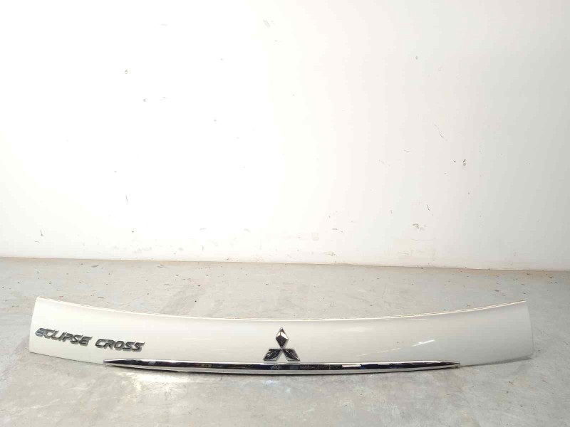 MARCO TAPA MALETERO 5817A077ZZ 90810W027P 5817A286ZZ