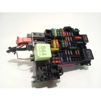 CAJA RELES / FUSIBLES 2Q0937615A 